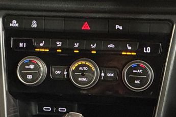 VOLKSWAGEN T-ROC 1.5 TSI GPF EVO R-Line SUV 5dr Petrol DSG Euro 6 (s/s) (150 ps) 