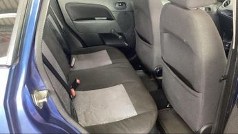 FORD FIESTA 1.25 Style Climate Hatchback 5dr Petrol Manual (142 g/km, 74 bhp