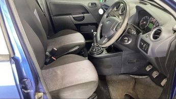 FORD FIESTA 1.25 Style Climate Hatchback 5dr Petrol Manual (142 g/km, 74 bhp