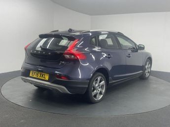 VOLVO V40 CROSS COUNTRY 1.6 D2 Lux Hatchback 5dr Diesel Powershift Euro 5 (s/s) (115 ps)
