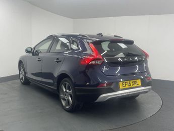 VOLVO V40 CROSS COUNTRY 1.6 D2 Lux Hatchback 5dr Diesel Powershift Euro 5 (s/s) (115 ps)