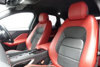 JAGUAR F-PACE 3.0 D300 V6 S SUV 5dr Diesel Auto AWD Euro 6 (s/s) (300 ps)