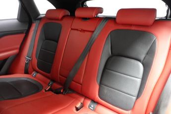 JAGUAR F-PACE 3.0 D300 V6 S SUV 5dr Diesel Auto AWD Euro 6 (s/s) (300 ps)