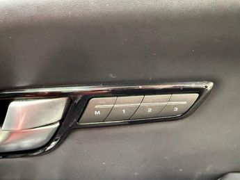 LAND ROVER RANGE ROVER EVOQUE 2.0 TD4 HSE Dynamic SUV 5dr Diesel Auto 4WD Euro 6 (s/s) (180 ps