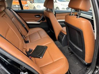 BMW 3 SERIES 2.0 318i SE Touring 5dr Petrol Steptronic Euro 5 (143 ps)