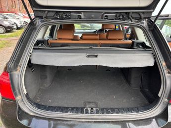 BMW 3 SERIES 2.0 318i SE Touring 5dr Petrol Steptronic Euro 5 (143 ps)