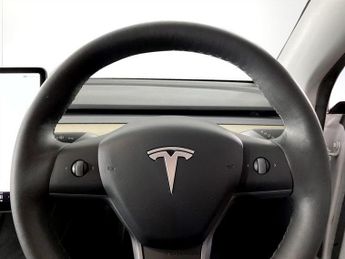 TESLA MODEL Y (Dual Motor) Long Range SUV 5dr Electric Auto 4WDE (384 bhp)