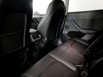 TESLA MODEL Y (Dual Motor) Long Range SUV 5dr Electric Auto 4WDE (384 bhp)