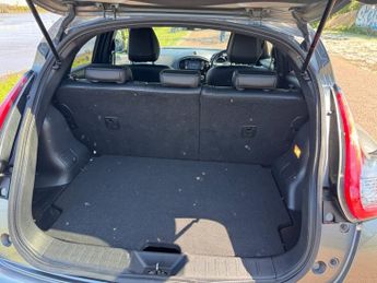 NISSAN JUKE 1.6 Tekna SUV 5dr Petrol XTRON Euro 6 (117 ps)