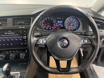 VOLKSWAGEN GOLF 1.4 TSI BlueMotion Tech SE Nav Hatchback 5dr Petrol DSG Euro 6 (