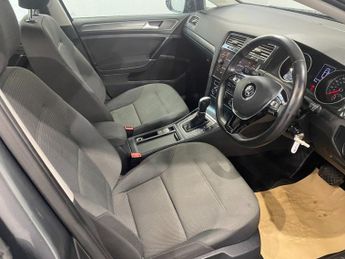VOLKSWAGEN GOLF 1.4 TSI BlueMotion Tech SE Nav Hatchback 5dr Petrol DSG Euro 6 (