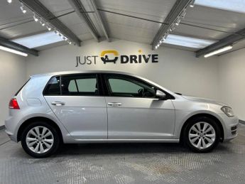 VOLKSWAGEN GOLF 1.6 TDI BlueMotion Tech SE Hatchback 5dr Diesel DSG Euro 5 (s/s)