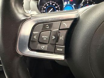JAGUAR F-PACE 2.0 D180 R-Sport SUV 5dr Diesel Auto AWD Euro 6 (s/s) (180 ps)