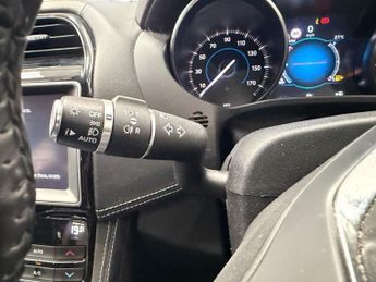 JAGUAR F-PACE 2.0 D180 R-Sport SUV 5dr Diesel Auto AWD Euro 6 (s/s) (180 ps)