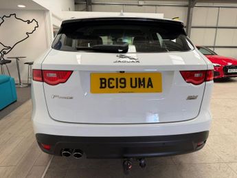 JAGUAR F-PACE 2.0 D180 R-Sport SUV 5dr Diesel Auto AWD Euro 6 (s/s) (180 ps)