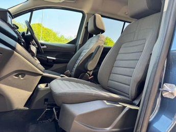 FORD GRAND TOURNEO CONNECT 1.5 EcoBlue Titanium MPV 5dr Diesel Auto Euro 6 (s/s) (120 ps)