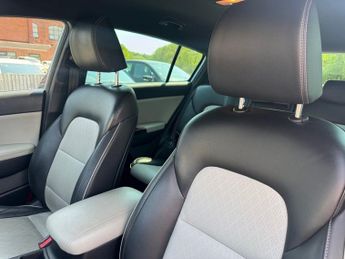 KIA SPORTAGE 1.6 CRDi MHEV GT-Line SUV 5dr Diesel Hybrid DCT Euro 6 (s/s) (13