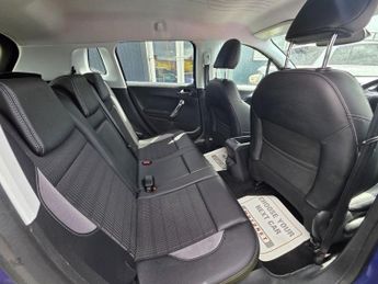 PEUGEOT 2008 1.6 e-HDi Allure SUV 5dr Diesel AUTOMATIC Euro 5 (s/s) (92 ps)