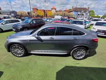 MERCEDES-BENZ GLC 3.0 GLC350d V6 AMG Line (Premium Plus) Coupe 5dr Diesel AUTOMATI