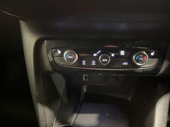 VAUXHALL Corsa Electric 50kWh Ultimate Hatchback 5dr Electric Auto (136 ps)