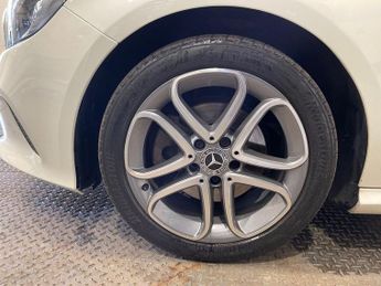 MERCEDES-BENZ A-CLASS 1.6 A200 Sport Edition Hatchback 5dr Petrol 7G-DCT Euro 6 (s/s) 