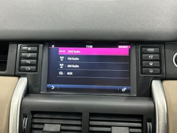 LAND ROVER DISCOVERY SPORT 2.0 TD4 HSE SUV 5dr Diesel Auto 4WD Euro 6 (s/s) (180 ps)