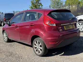 FORD FIESTA 1.4 TDCi Zetec Hatchback 5 Door Diesel Manual Red 