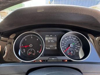 VOLKSWAGEN GOLF 2.0 TDI BlueMotion Tech GT Hatchback 5dr Diesel DSG Euro 5 (s/s)