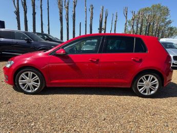 VOLKSWAGEN GOLF 2.0 TDI BlueMotion Tech GT Hatchback 5dr Diesel DSG Euro 5 (s/s)
