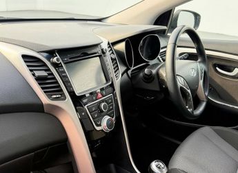 HYUNDAI I30 1.6 CRDi Blue Drive SE Nav Hatchback 5dr Diesel Manual Euro 6 (s
