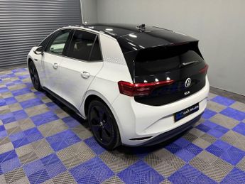 VOLKSWAGEN ID.3 Pro Performance 58kWh 1ST Edition Hatchback 5dr Electric Auto (2