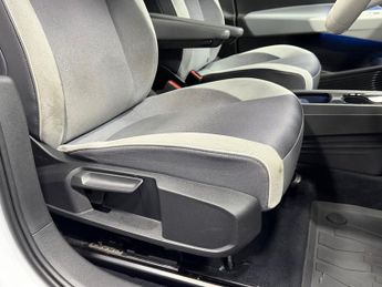 VOLKSWAGEN ID.3 Pro Performance 58kWh 1ST Edition Hatchback 5dr Electric Auto (2