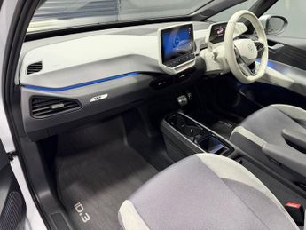 VOLKSWAGEN ID.3 Pro Performance 58kWh 1ST Edition Hatchback 5dr Electric Auto (2
