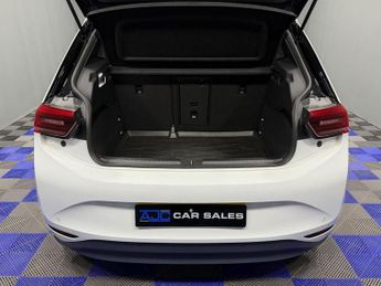 VOLKSWAGEN ID.3 Pro Performance 58kWh 1ST Edition Hatchback 5dr Electric Auto (2