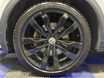 VOLKSWAGEN T-ROC 1.5 TSI GPF EVO R-Line SUV 5dr Petrol DSG Euro 6 (s/s) (150 ps)