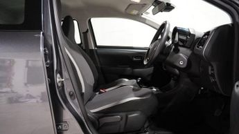 TOYOTA AYGO 1.0 VVT-i x-play Hatchback 5dr Petrol x-shift Euro 6 (Safety Sen