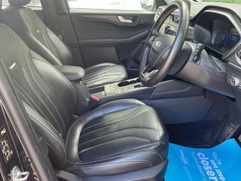 FORD KUGA 2.5 Duratec 14.4kWh Vignale SUV 5dr Petrol Plug-in Hybrid CVT Eu
