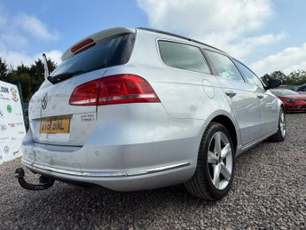 VOLKSWAGEN PASSAT 2.0 TDI BlueMotion Tech SE Estate 5dr Diesel DSG Euro 5 (s/s) (1