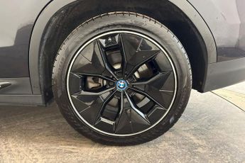 BMW IX3 80kWh Premier Edition SUV 5dr Electric Auto (286 ps) Panoramic S