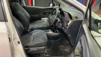 TOYOTA YARIS 1.5 VVT-h Excel Hatchback 5dr Petrol Hybrid E-CVT Euro 6 (15in A
