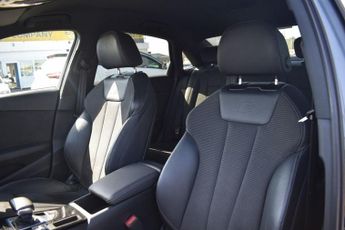 AUDI A4 2.0 TDI 35 Black Edition Saloon 4dr Diesel S Tronic Euro 6 (s/s)