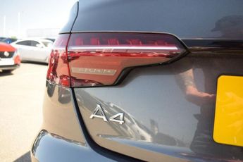 AUDI A4 2.0 TDI 35 Black Edition Saloon 4dr Diesel S Tronic Euro 6 (s/s)