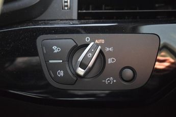 AUDI A4 2.0 TDI 35 Black Edition Saloon 4dr Diesel S Tronic Euro 6 (s/s)