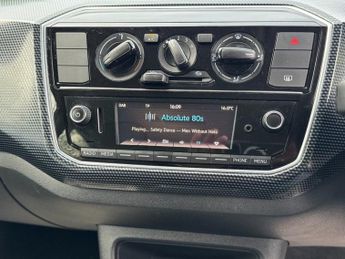 VOLKSWAGEN UP! 1.0 Move up! Hatchback 5dr Petrol ASG Euro 6 (60 ps)