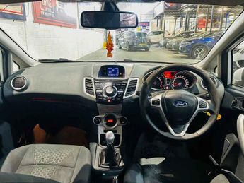 FORD FIESTA 1.4 TDCi DPF Titanium Hatchback 5dr Diesel Manual (107 g/km, 69 