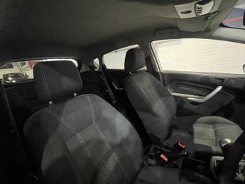 FORD FIESTA 1.4 TDCi DPF Titanium Hatchback 5dr Diesel Manual (107 g/km, 69 