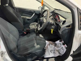 FORD FIESTA 1.4 TDCi DPF Titanium Hatchback 5dr Diesel Manual (107 g/km, 69 