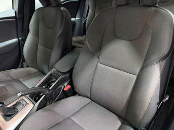 VOLVO V40 CROSS COUNTRY 1.5 T3 GPF Nav Plus Hatchback 5dr Petrol Auto Euro 6 (s/s) (152 