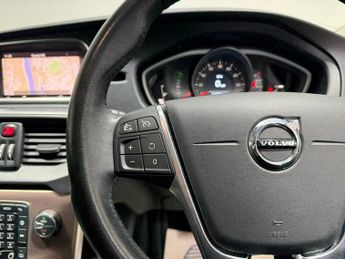 VOLVO V40 CROSS COUNTRY 1.5 T3 GPF Nav Plus Hatchback 5dr Petrol Auto Euro 6 (s/s) (152 