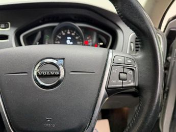 VOLVO V40 CROSS COUNTRY 1.5 T3 GPF Nav Plus Hatchback 5dr Petrol Auto Euro 6 (s/s) (152 